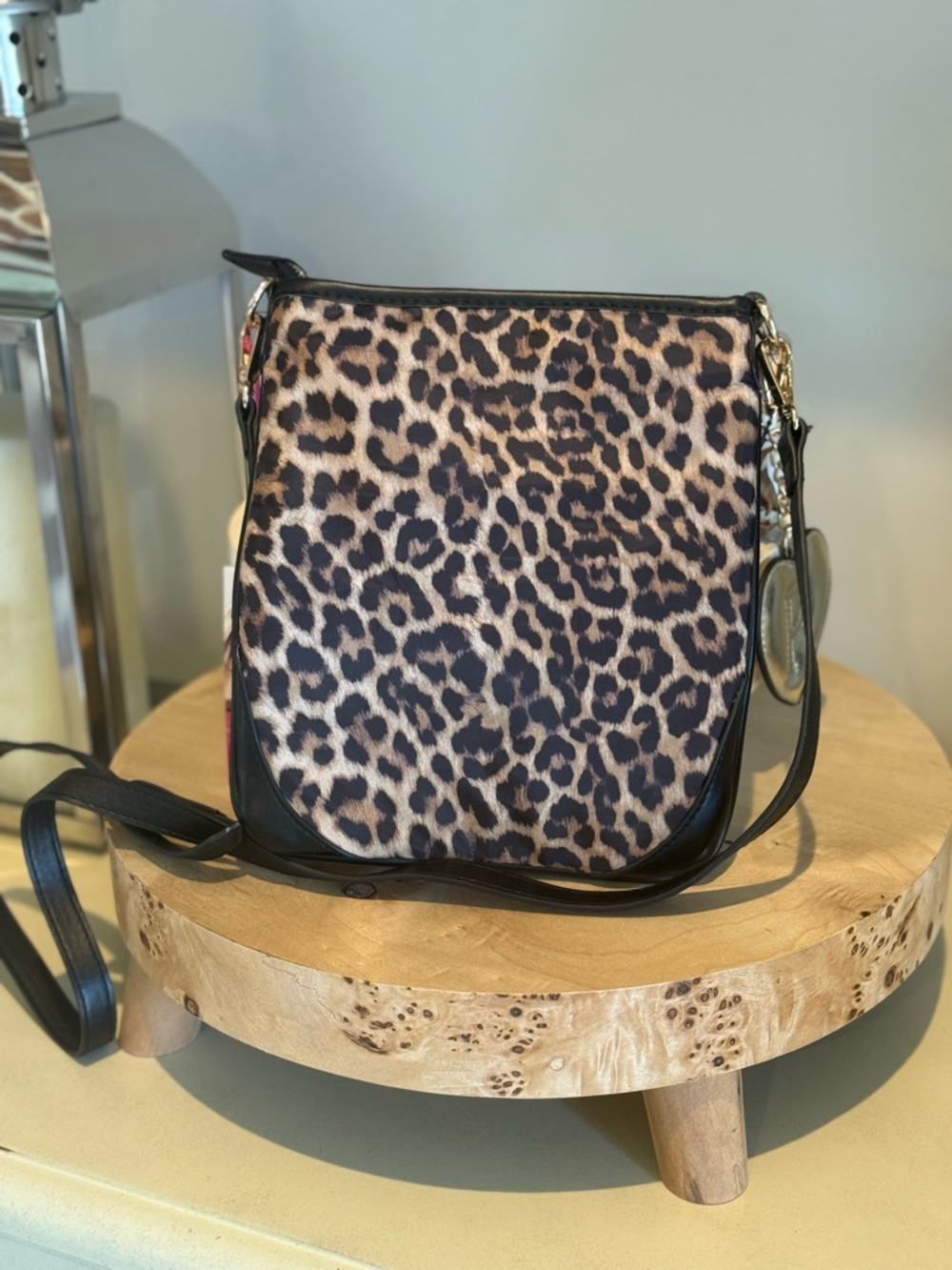 PARIS HILTON BNWT Leopard Embroidered Crossbody Bag - (Brown Leopard) - Picture 5 of 6
